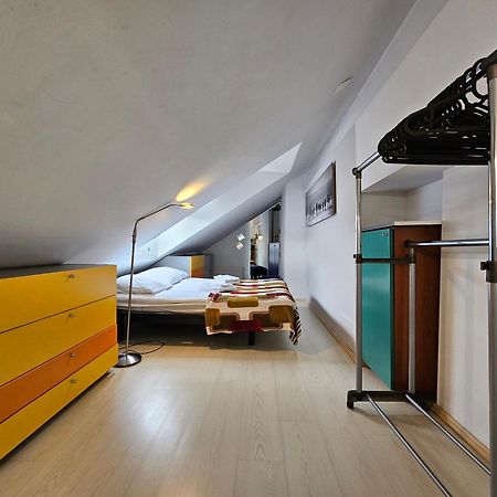 Jazzy Apartment Tour As Ljubljana Bagian luar foto